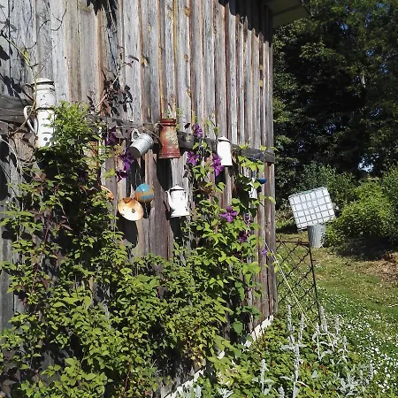 Bed & Breakfast F.erme Renovee Au Milieu D'un Jardin Paysager *